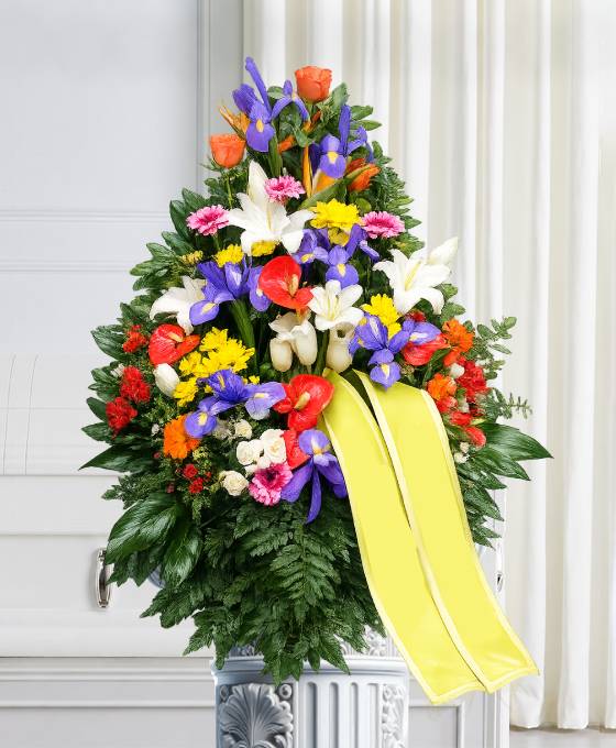 Cesto di fiori colorati
